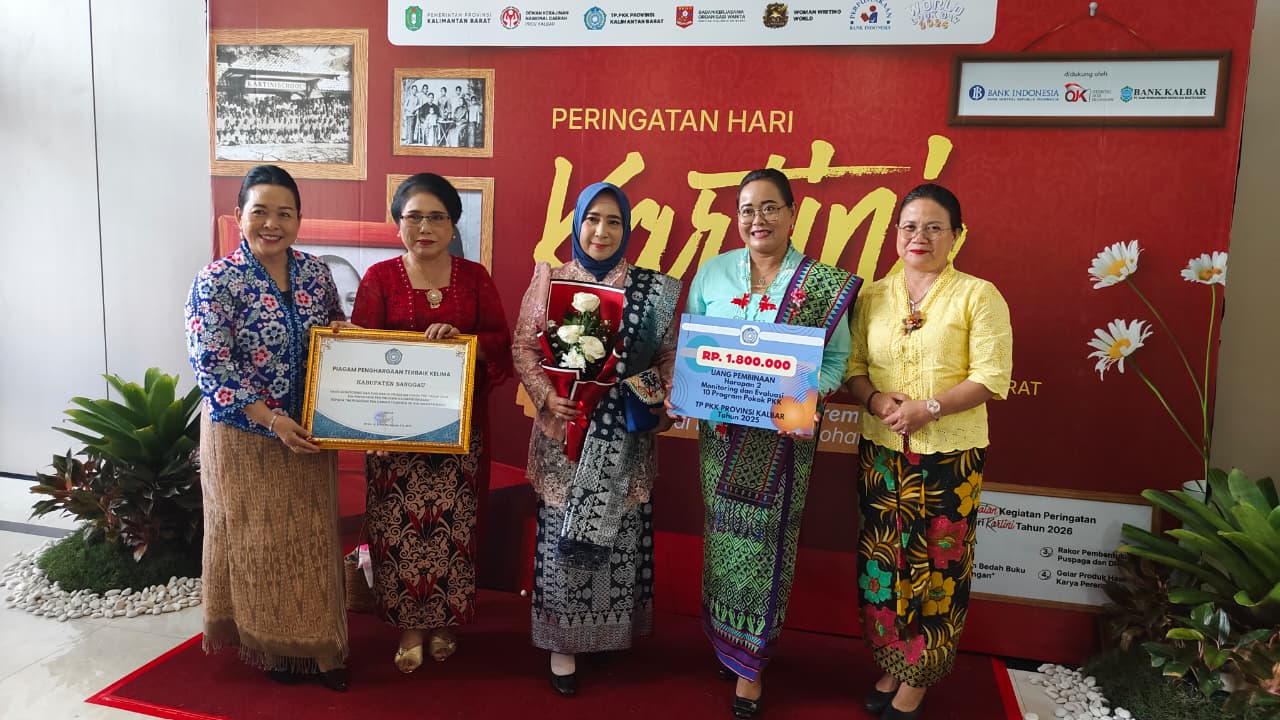 You are currently viewing TP PKK Kabupaten Sanggau Terima Penghargaan Terbaik Kelima Hasil Monev 2025 pada Peringatan Hari Kartini 2026